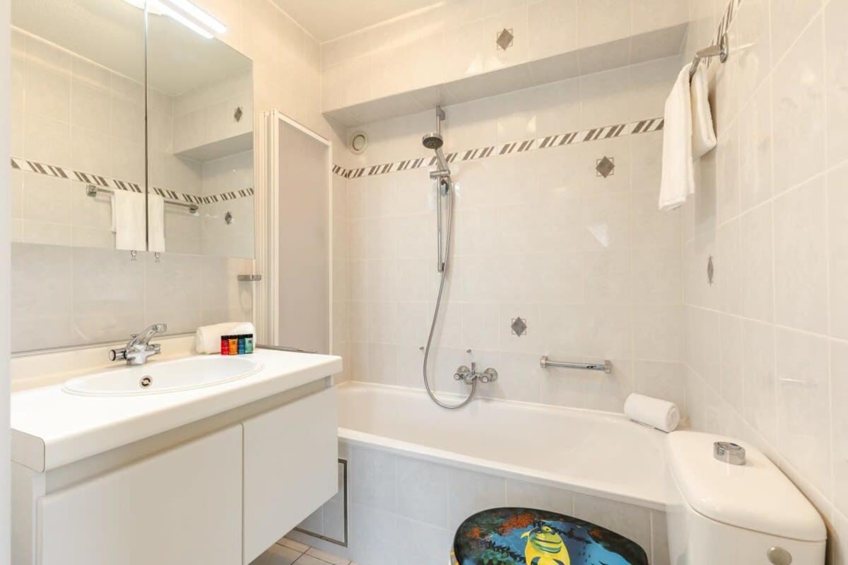 Huswell - Charming Apartment Nearby The Beach クノック・ヘイスト エクステリア 写真